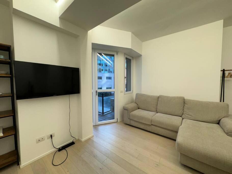 Modern Apartment - Walking Distance To Milan Central Station Exterior foto