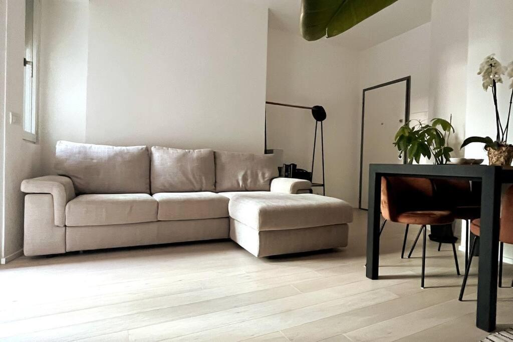 Modern Apartment - Walking Distance To Milan Central Station Exterior foto